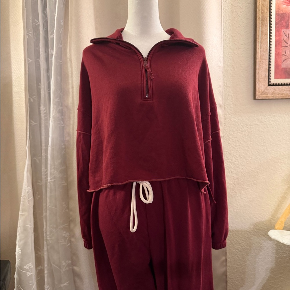 Aerie Burgundy Set
